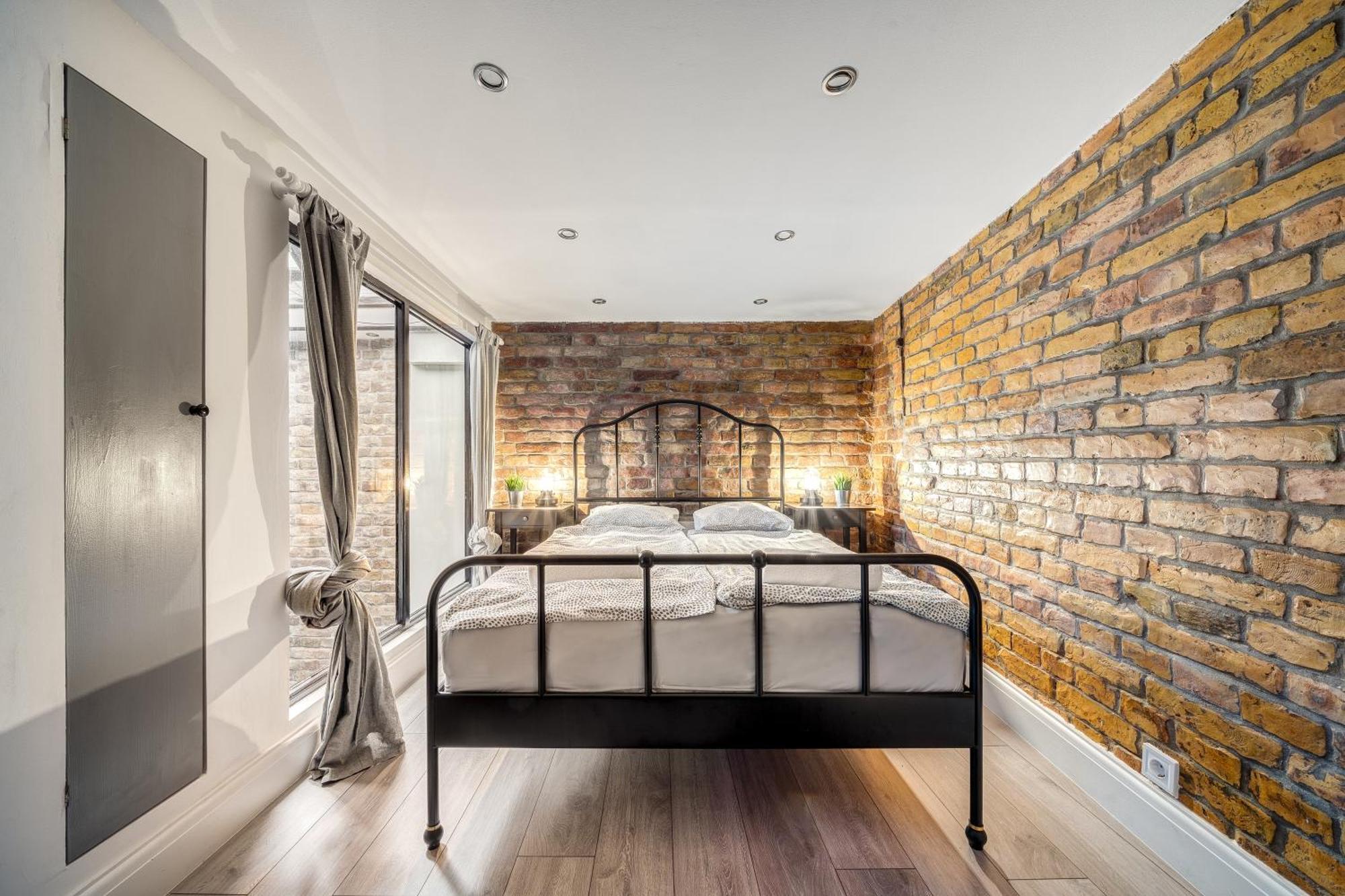 City Center Loft Haven: Modern Elegance Budapest Eksteriør billede