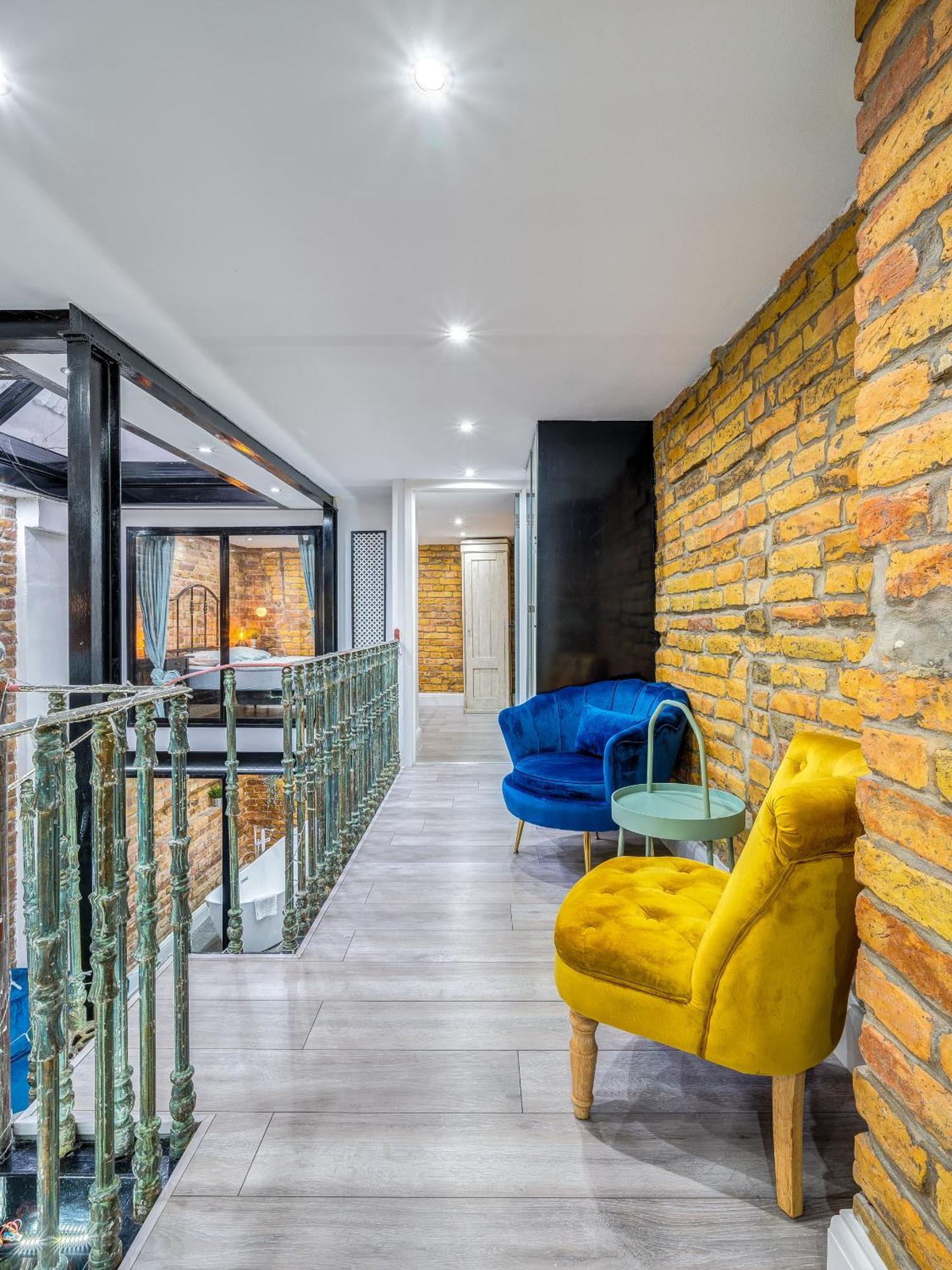 City Center Loft Haven: Modern Elegance Budapest Eksteriør billede
