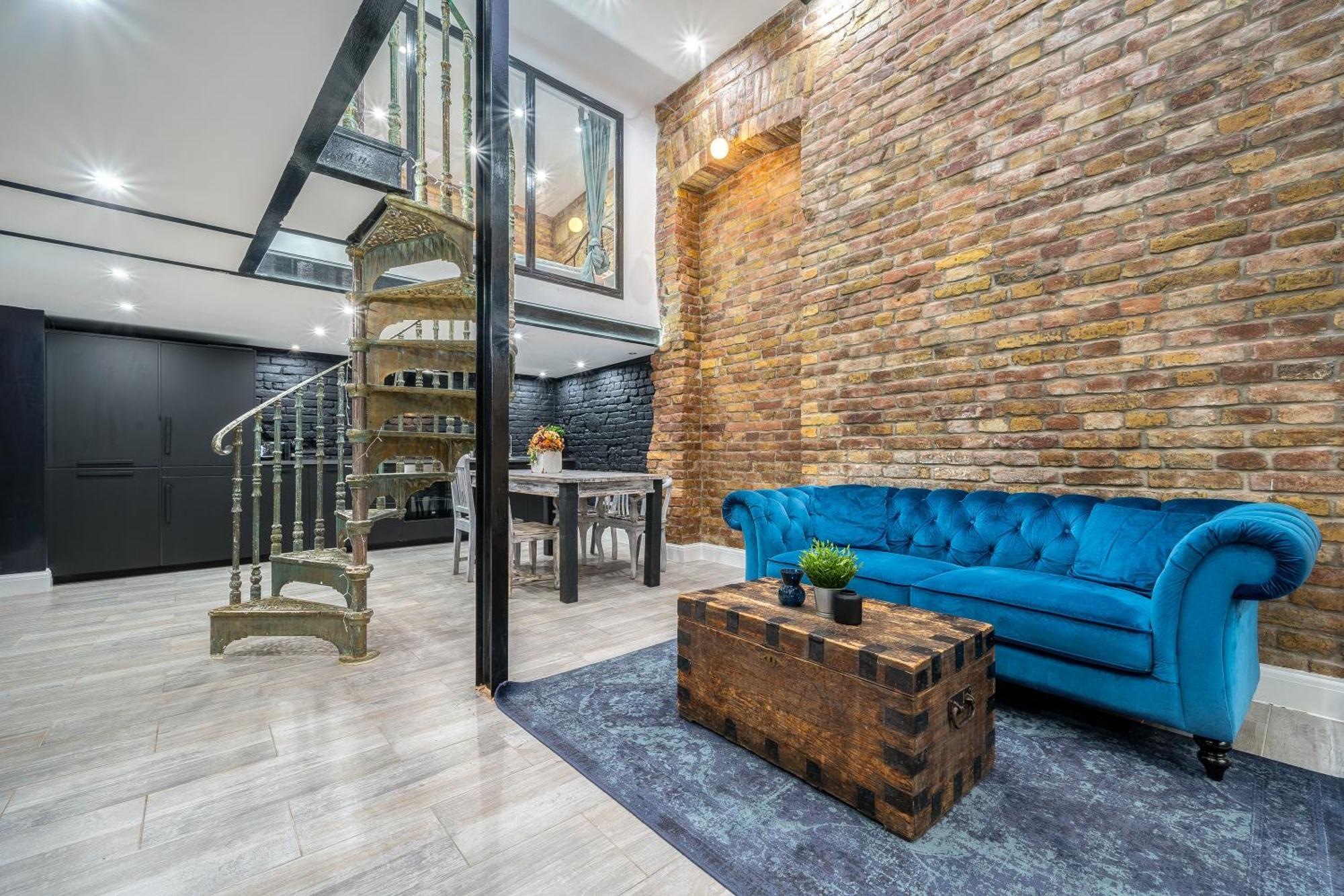 City Center Loft Haven: Modern Elegance Budapest Eksteriør billede