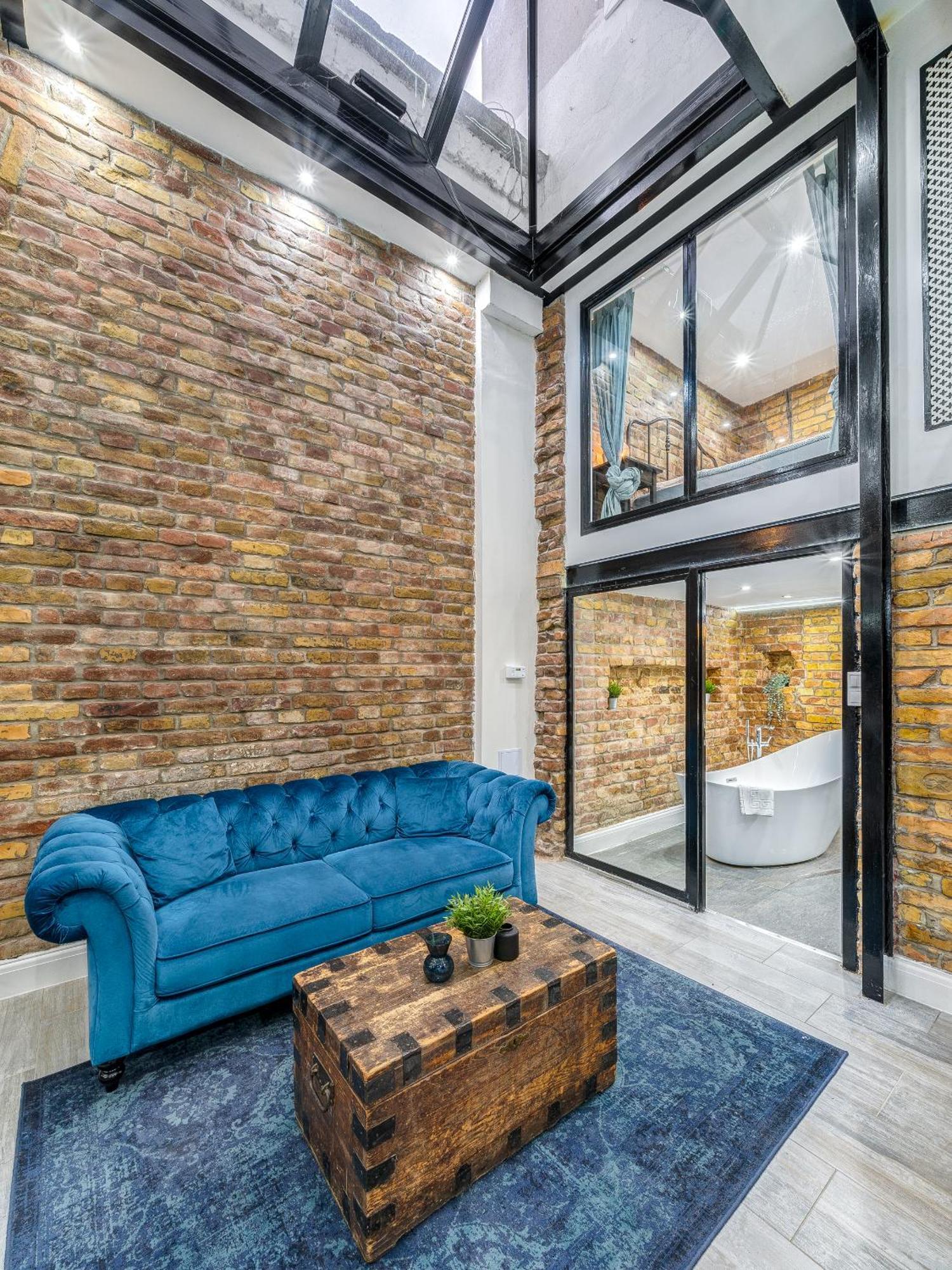 City Center Loft Haven: Modern Elegance Budapest Eksteriør billede